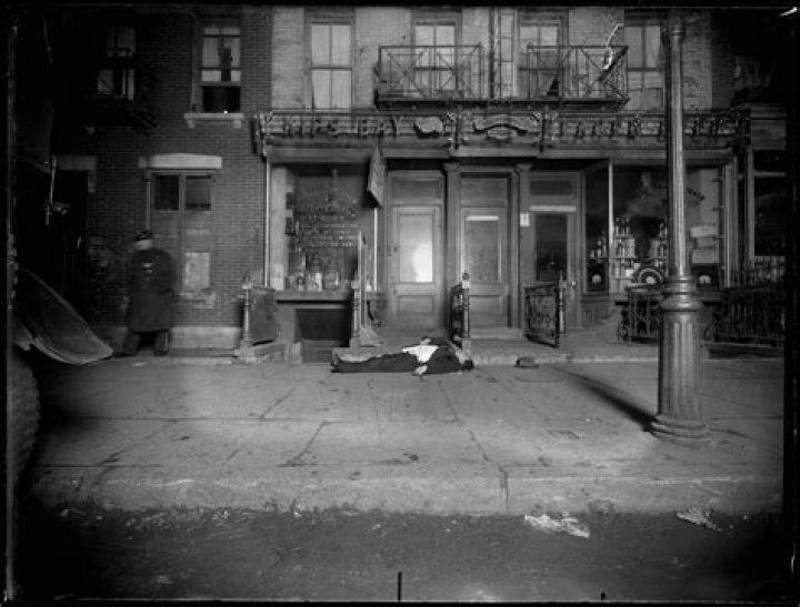 25 Haunting Photos Of New York City Murder Scenes Of Decades Past