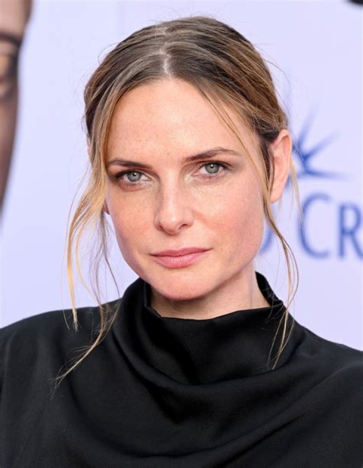 How tall is Rebecca Black