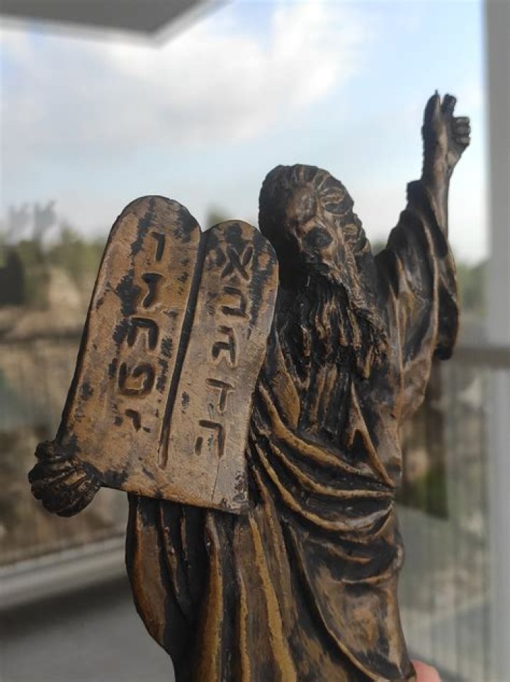 Man Live-Streams Himself Running Over Ten Commandments Statue