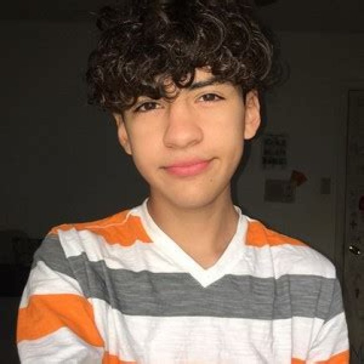 Marc Gomez Bio | Age, Wiki, Net worth, Height, Girlfriend|