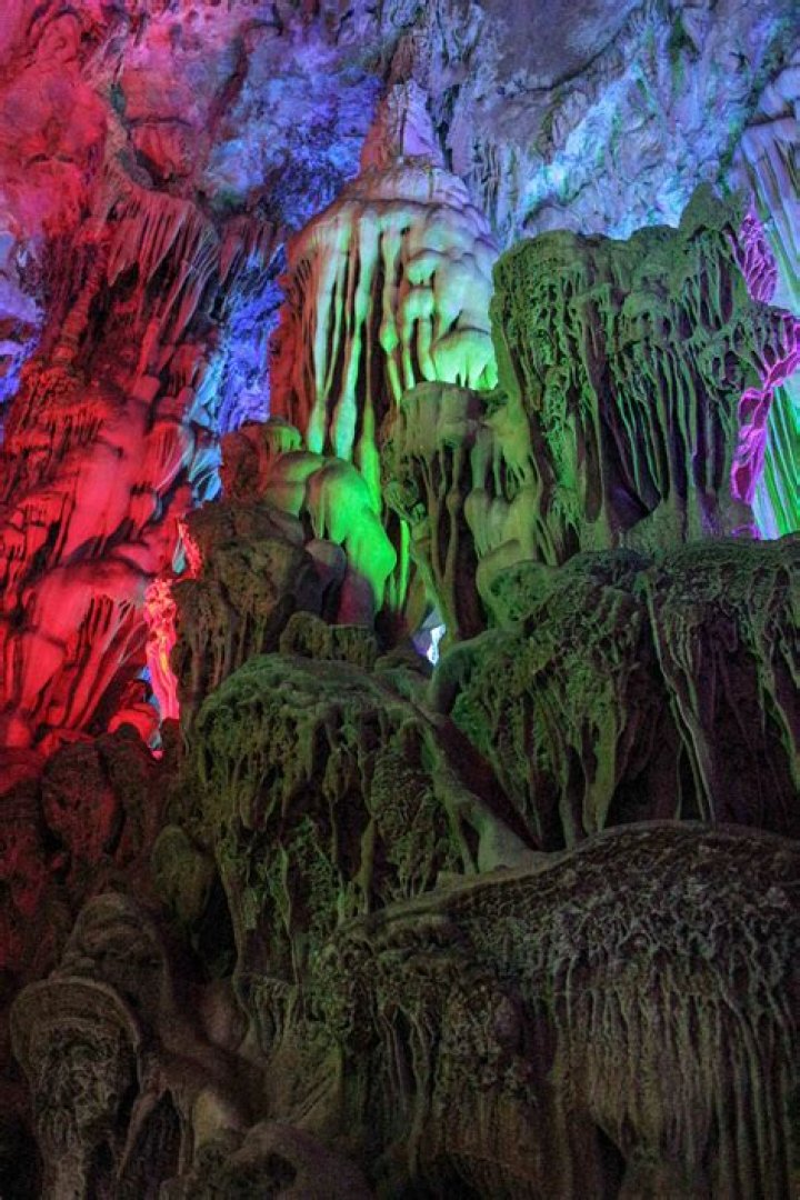 Photos And Facts From Inside China's Natural Wonder